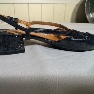 Elegant Black Slingback Women's Shoes